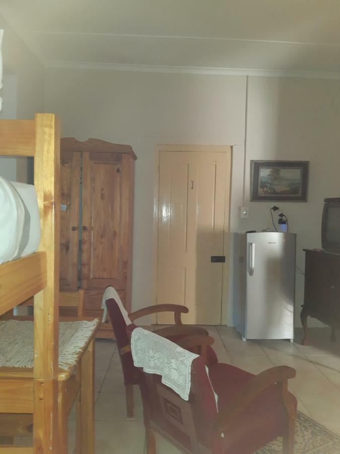 Sutherland Guest House Exterior foto